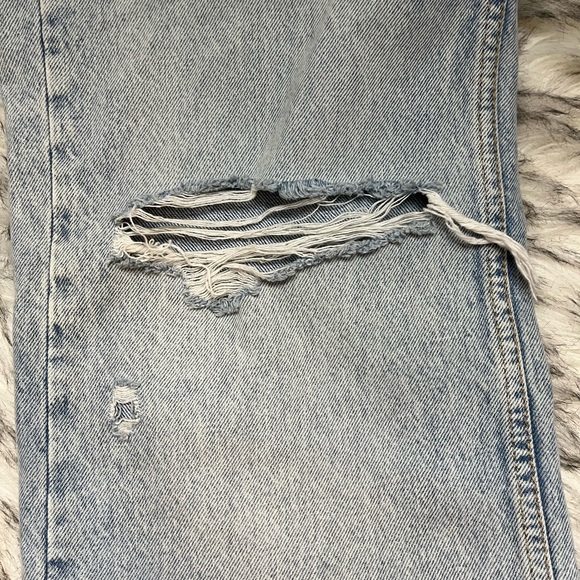 Zara Distressed Jeans - Picture 8 of 16